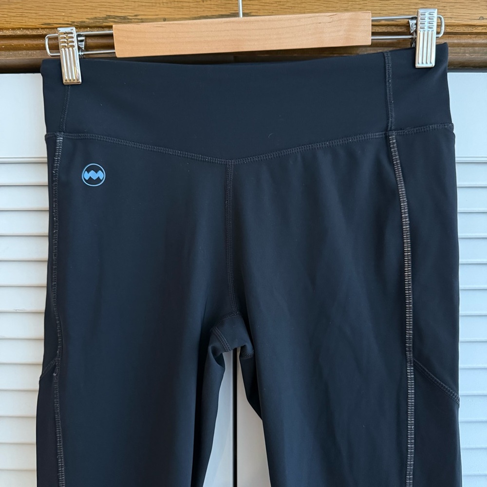 Janji Women’s Black Cropped Running Tights size Medium - Picture 2 of 6